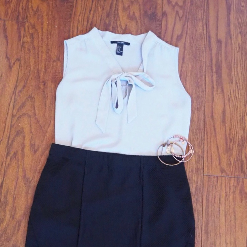 Light Gray Sleeveless Blouse